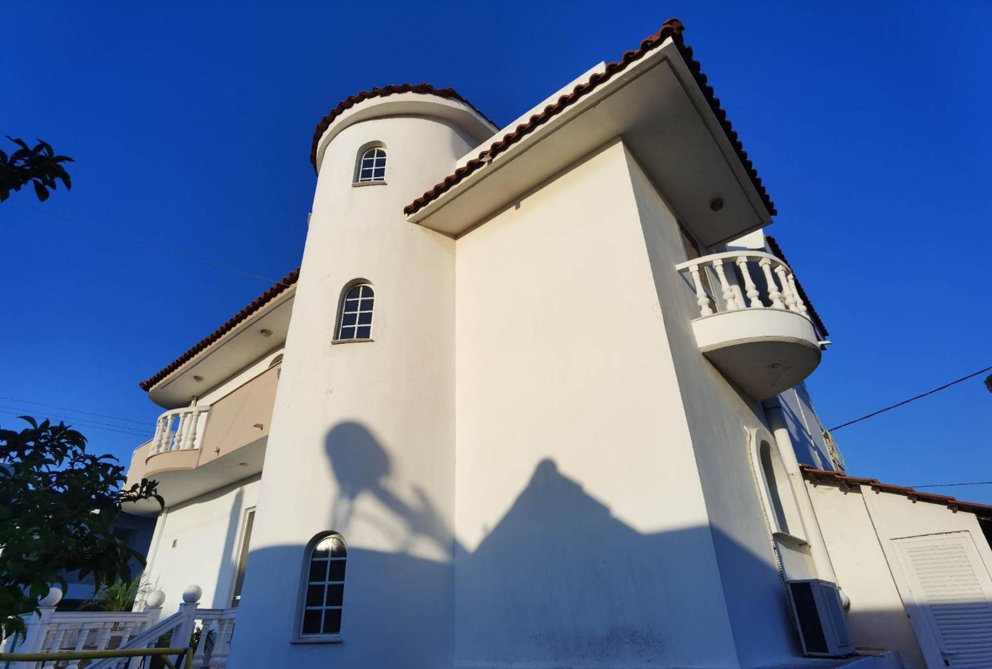 Villa Freeman Greenlees Classical Greek